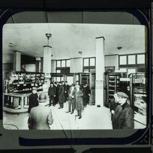 Soda Fountain In Lobby 1914_286.jpg