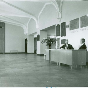 25SouthStreet_Lobby_11.jpg